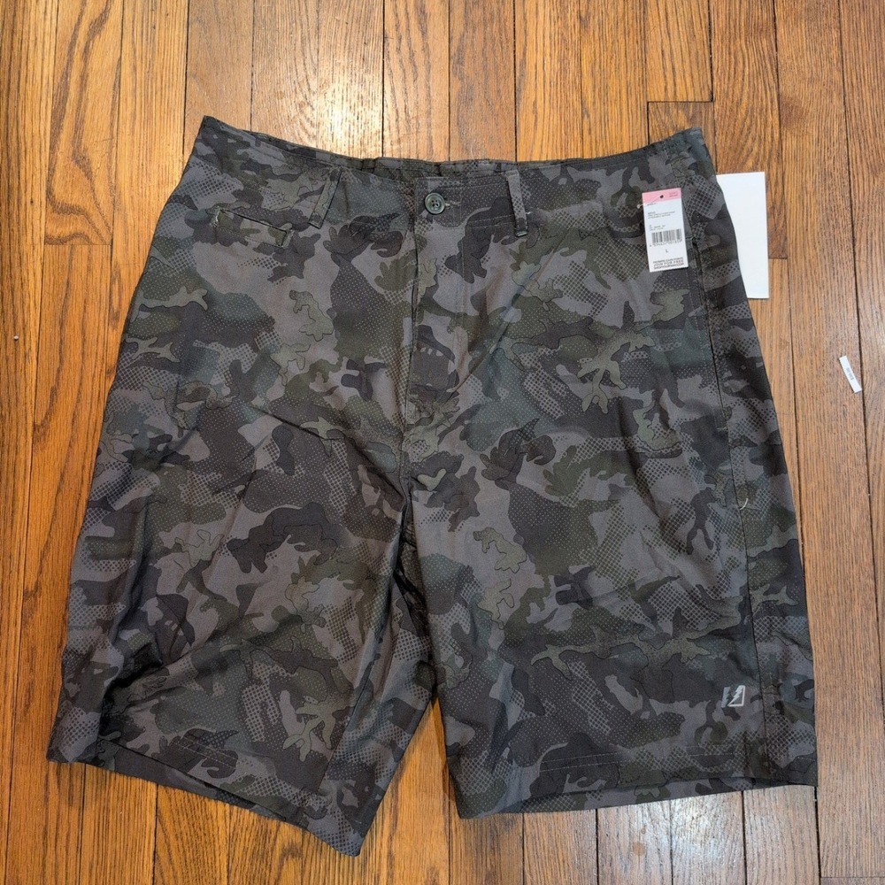 NWT Amplify Mens Green Camouflage Hybrid Performance Shorts Stretch Size Large